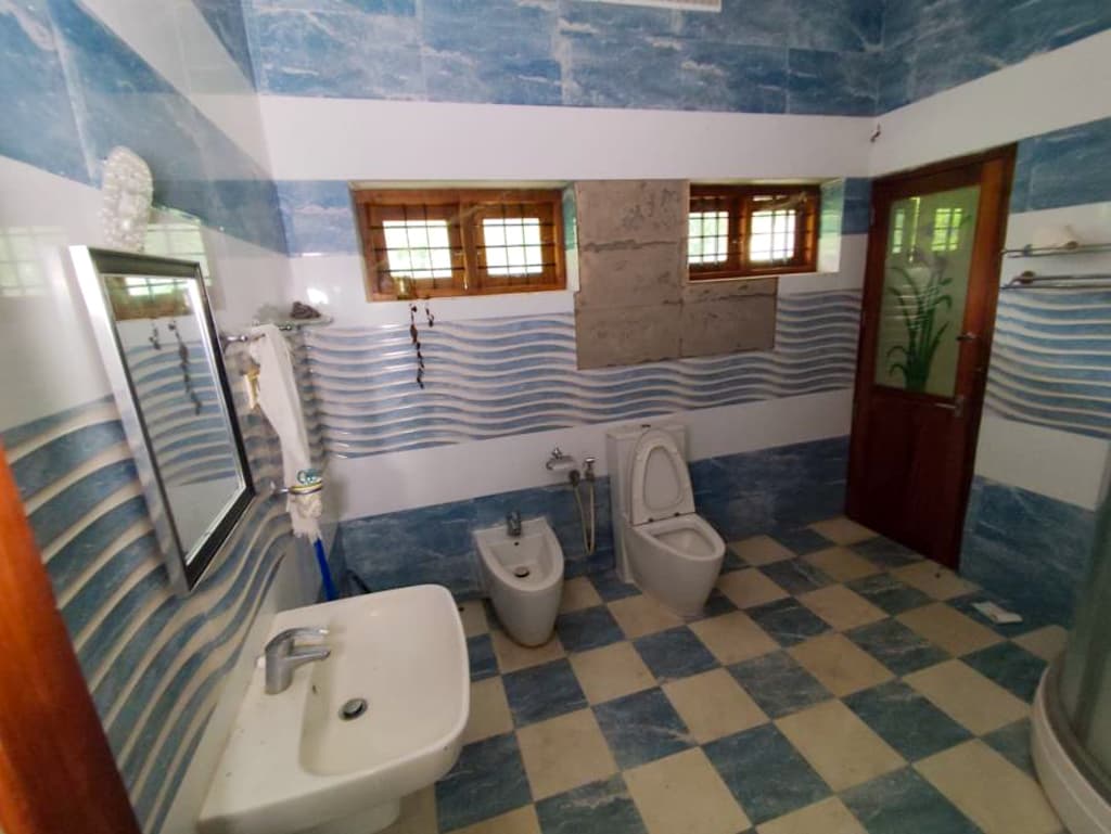 Property Photos 9