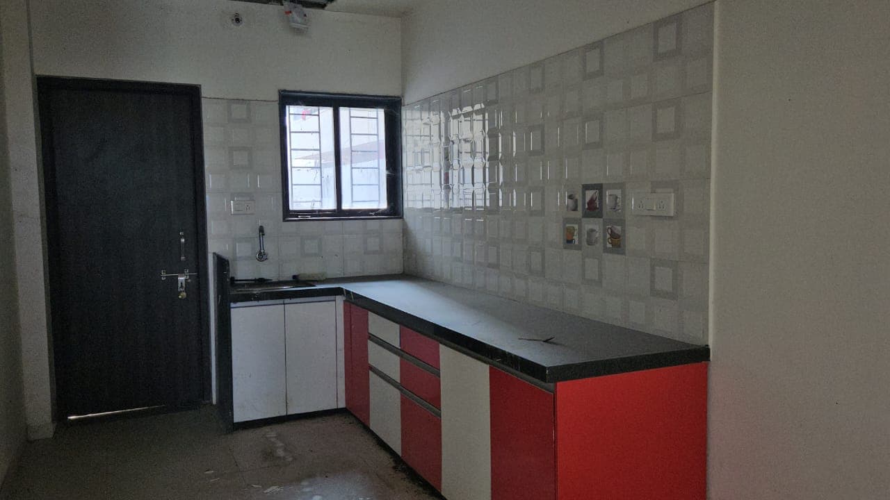 Property Photos 7