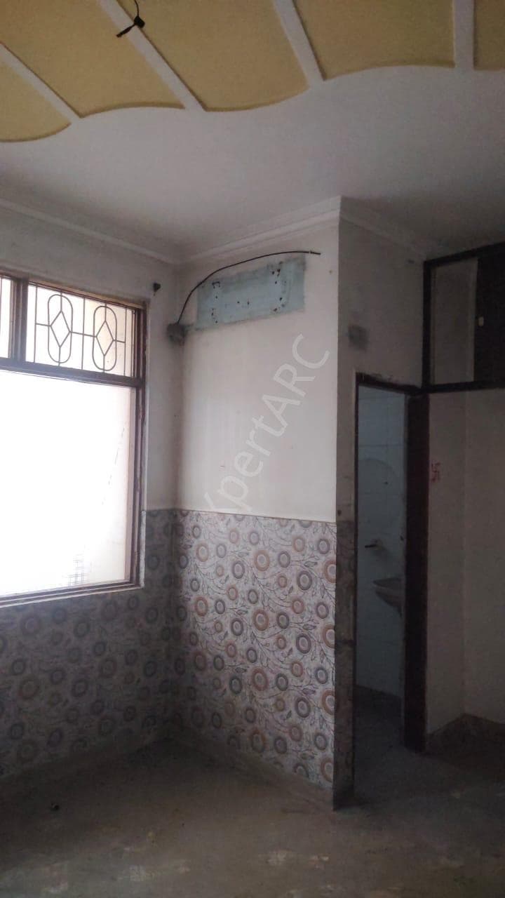Property Photos 14