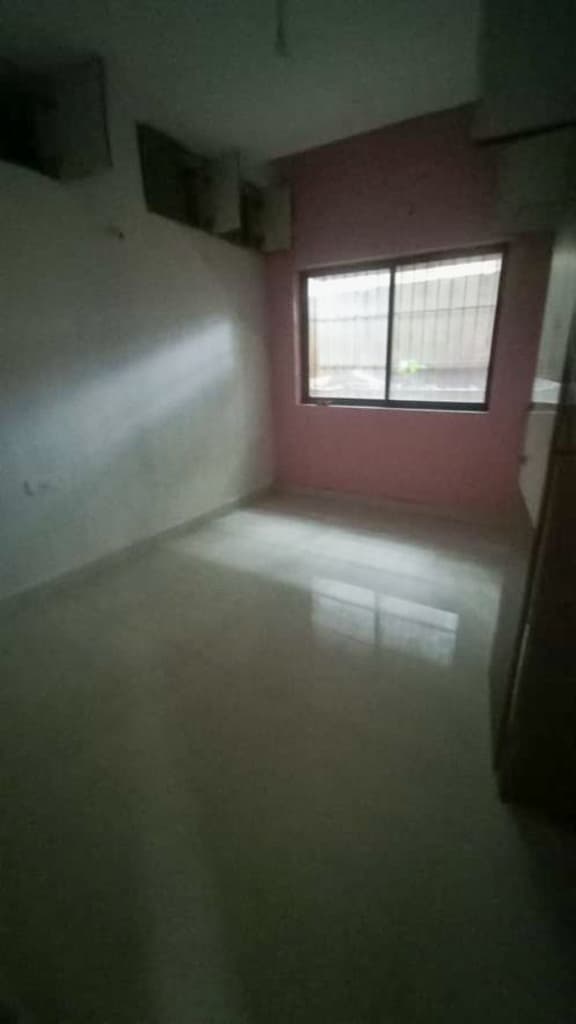 Property Photos 12