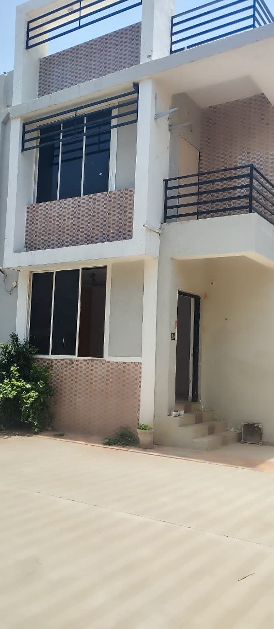 Property Photos 9