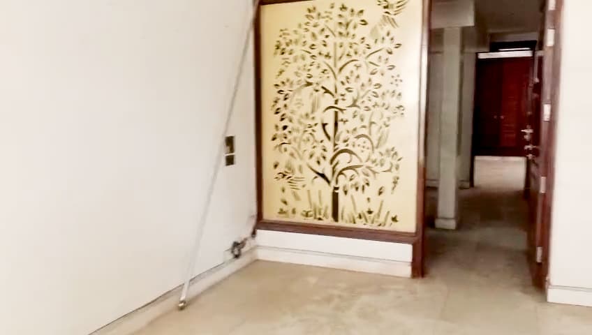 Property Photos 9