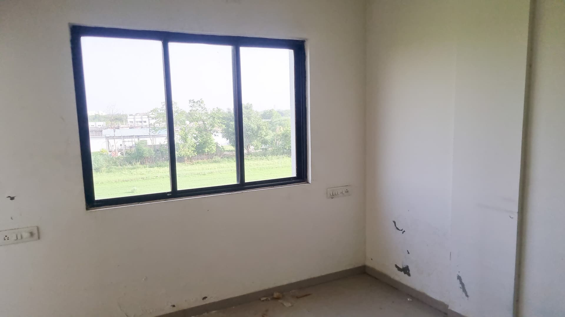 Property Photos 6