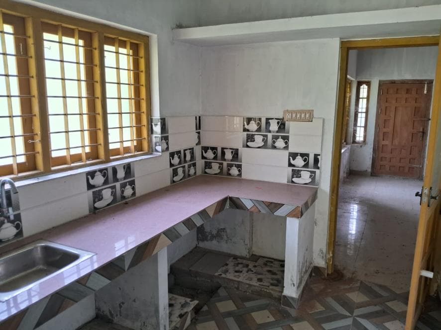 Property Photos 9