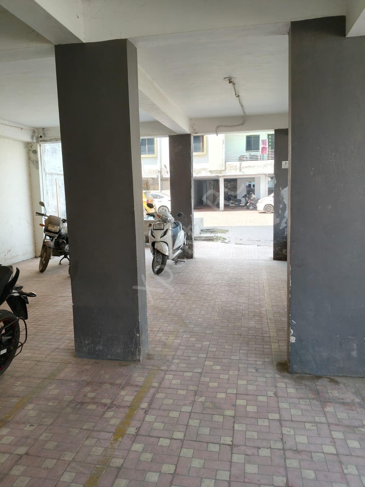 Property Photos 28