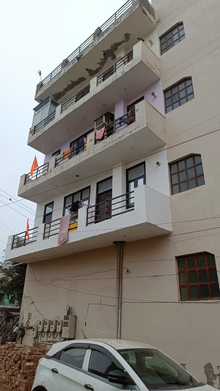 Property Photos 1