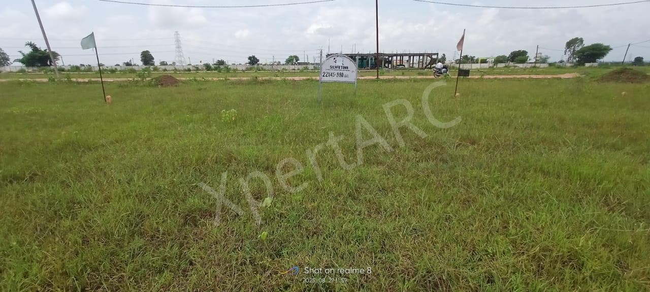 Property Photos 6