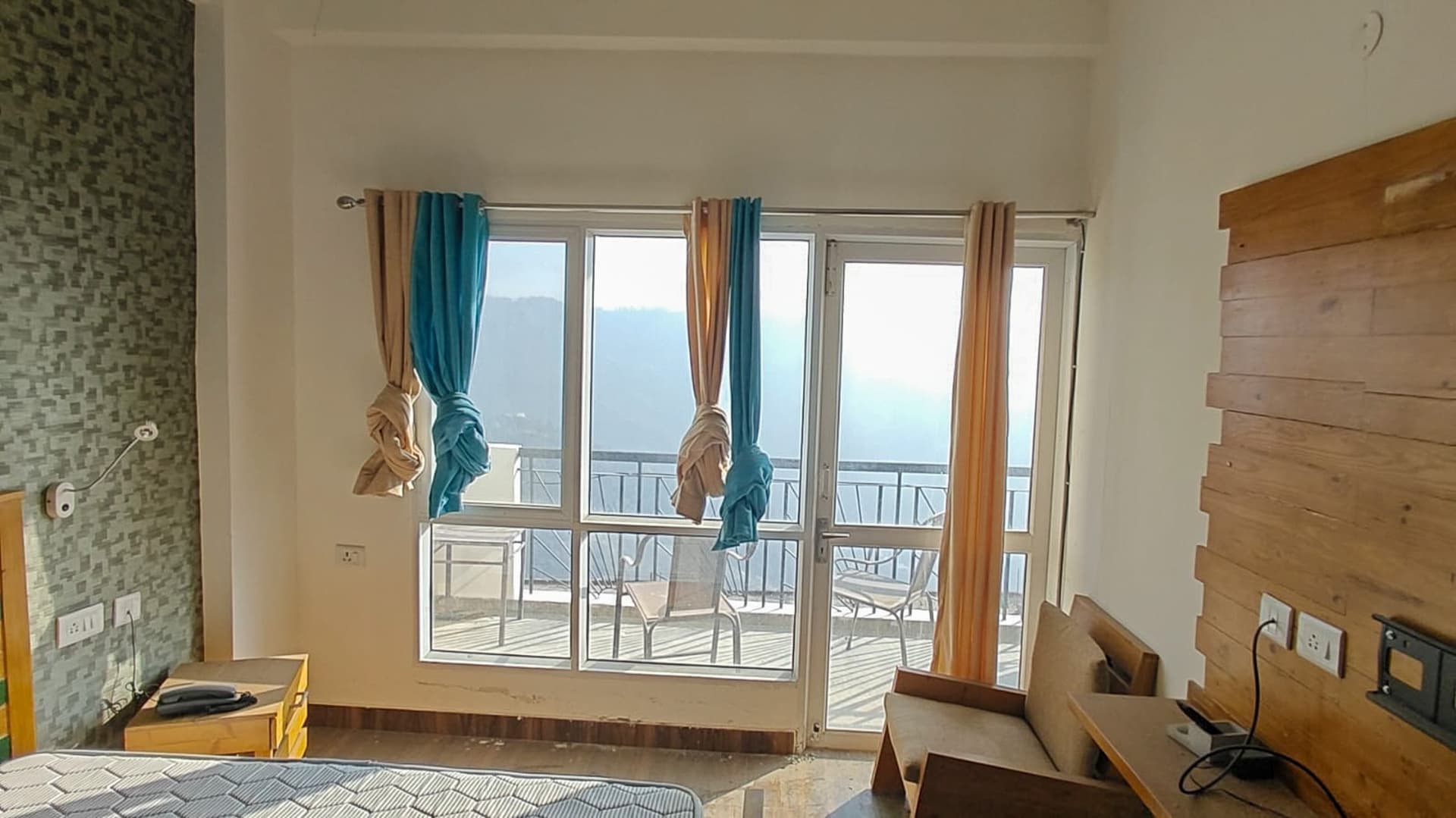 Property Photos 8