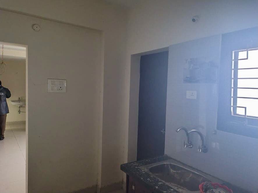Property Photos 6