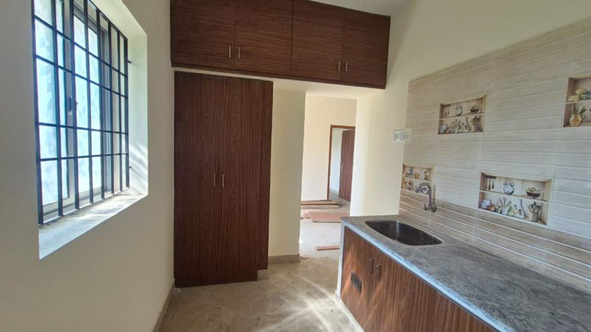 Property Photos 13