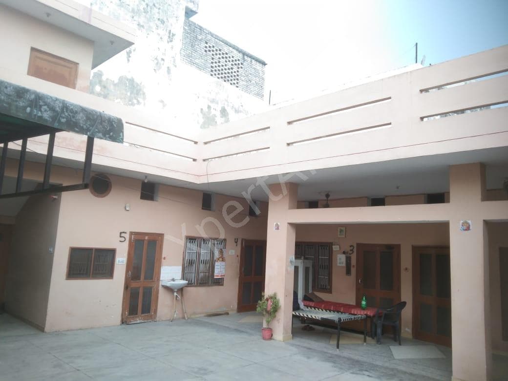 Property Photos 4