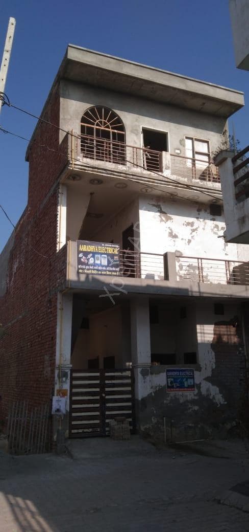 Property Photos 11