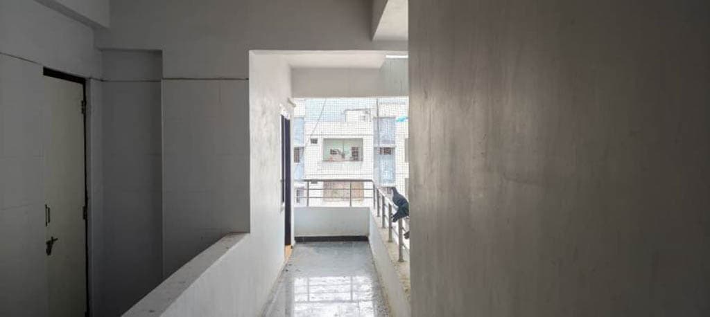 Property Photos 6