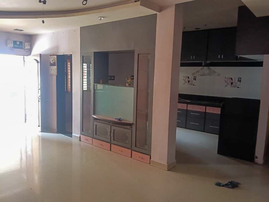 Property Photos 18