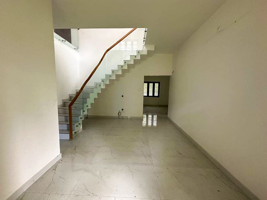 Property Photos 9