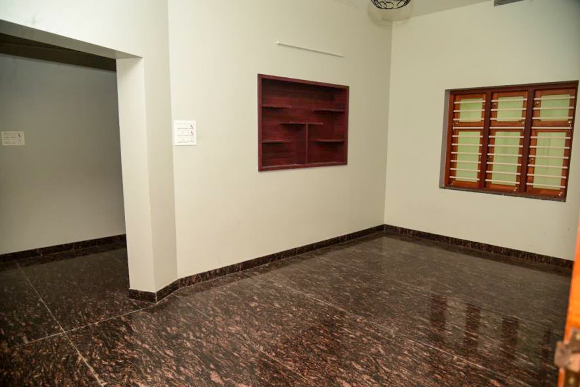 Property Photos 18