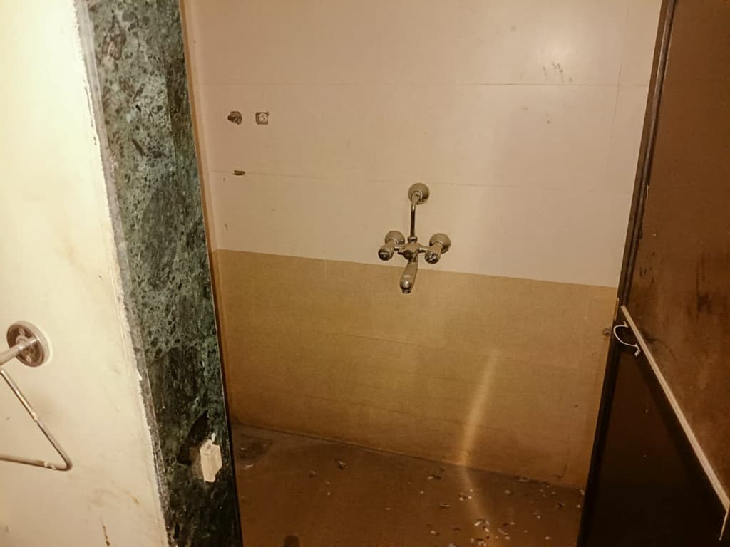Property Photos 5