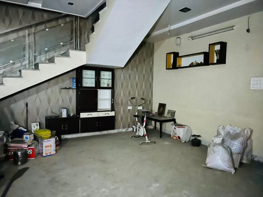 Property Photos 7