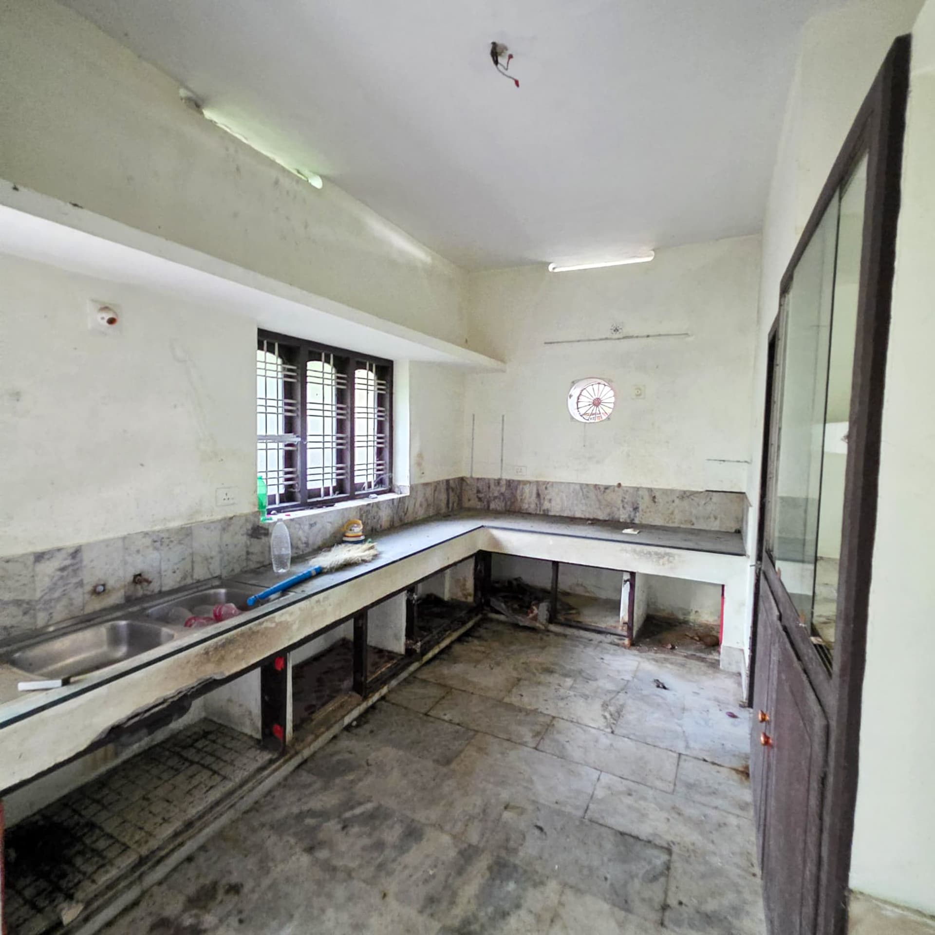 Property Photos 29