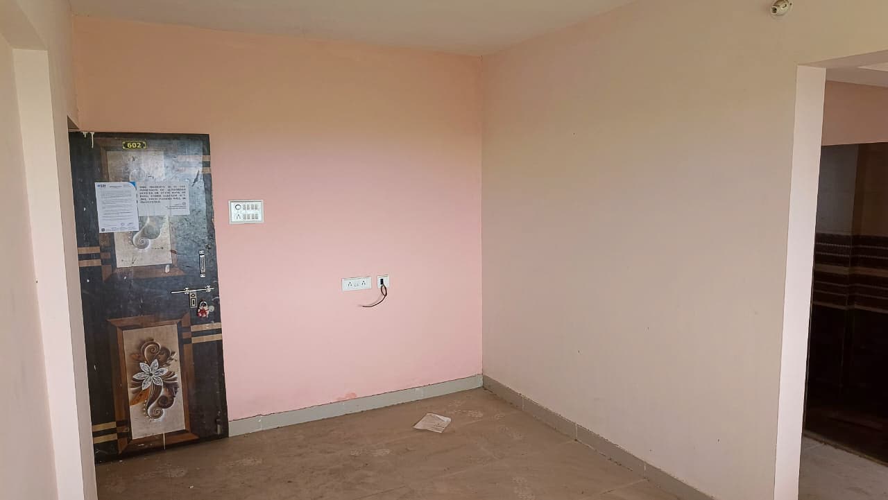 Property Photos 9