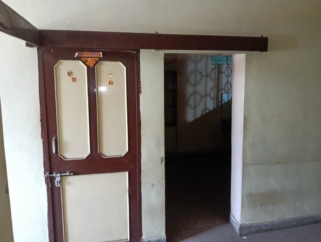 Property Photos 8