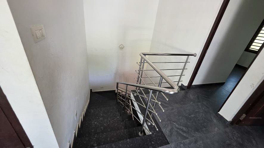 Property Photos 18