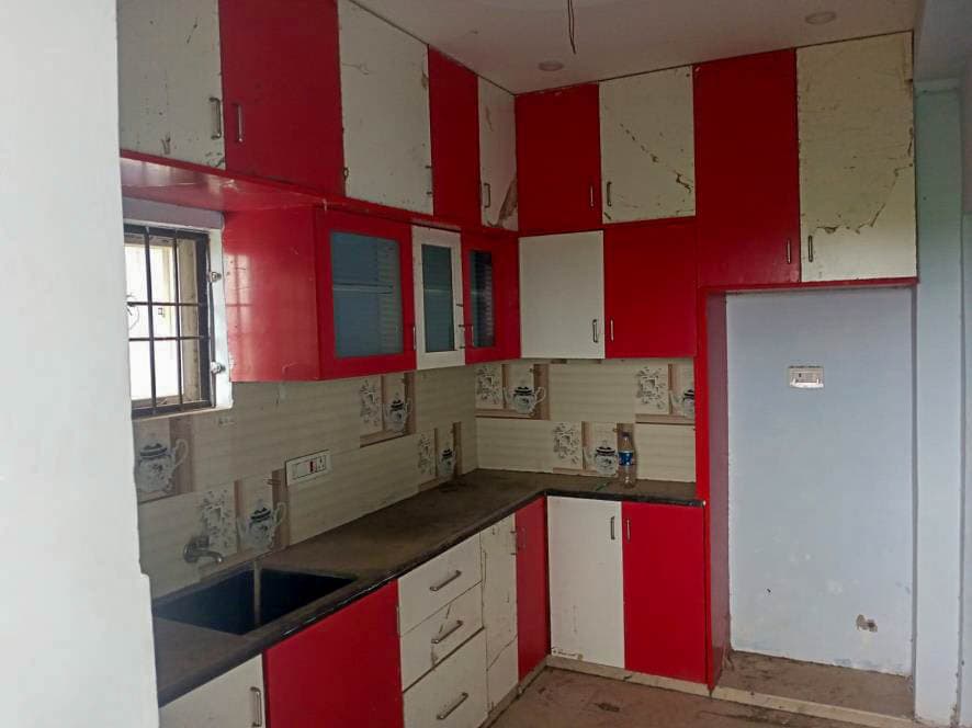 Property Photos 8