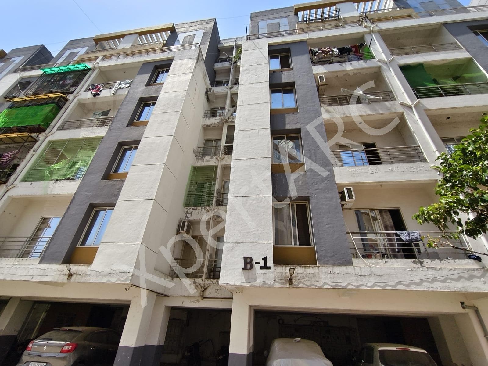 Property Photos 8