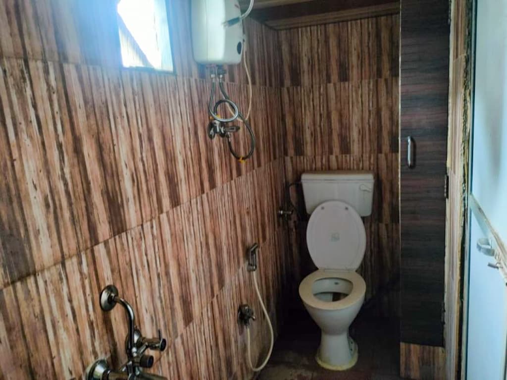 Property Photos 5