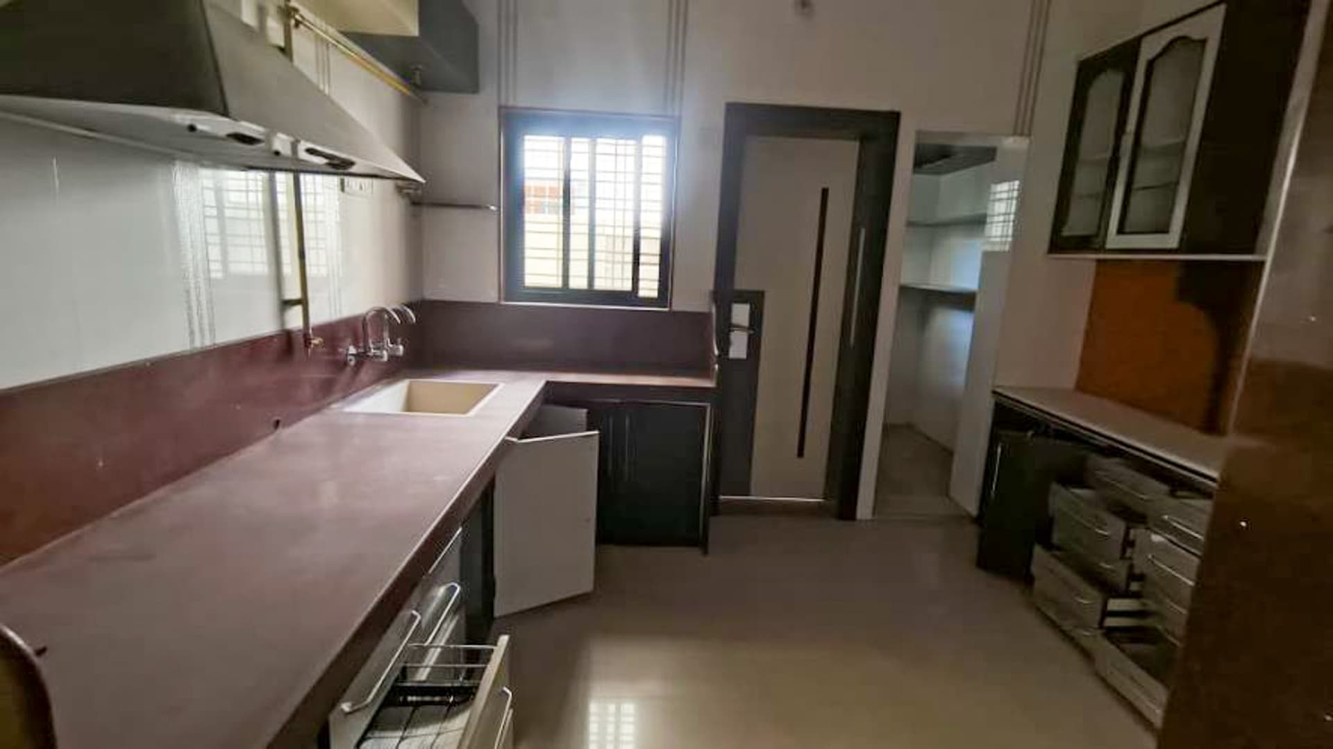 Property Photos 16