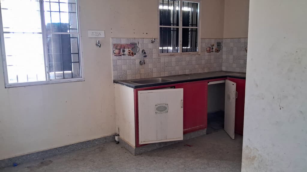 Property Photos 18