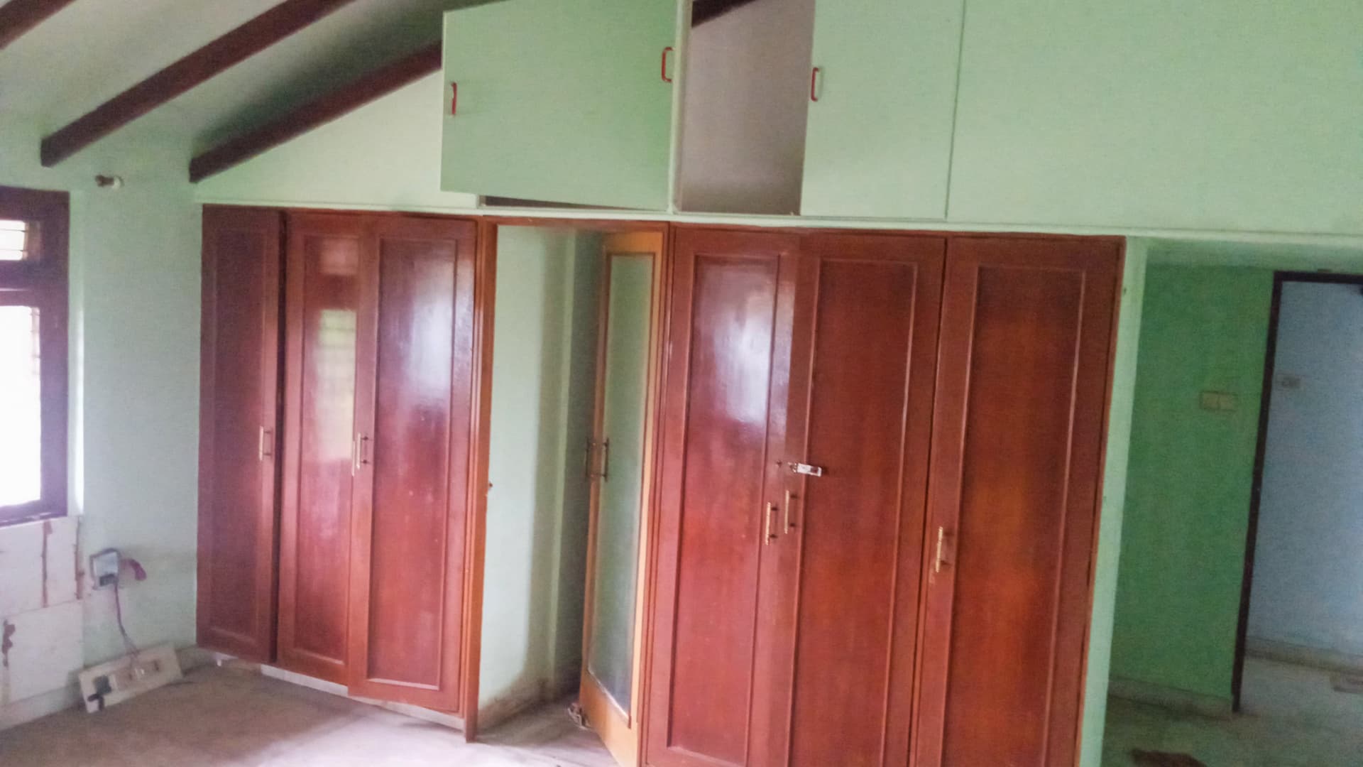 Property Photos 8