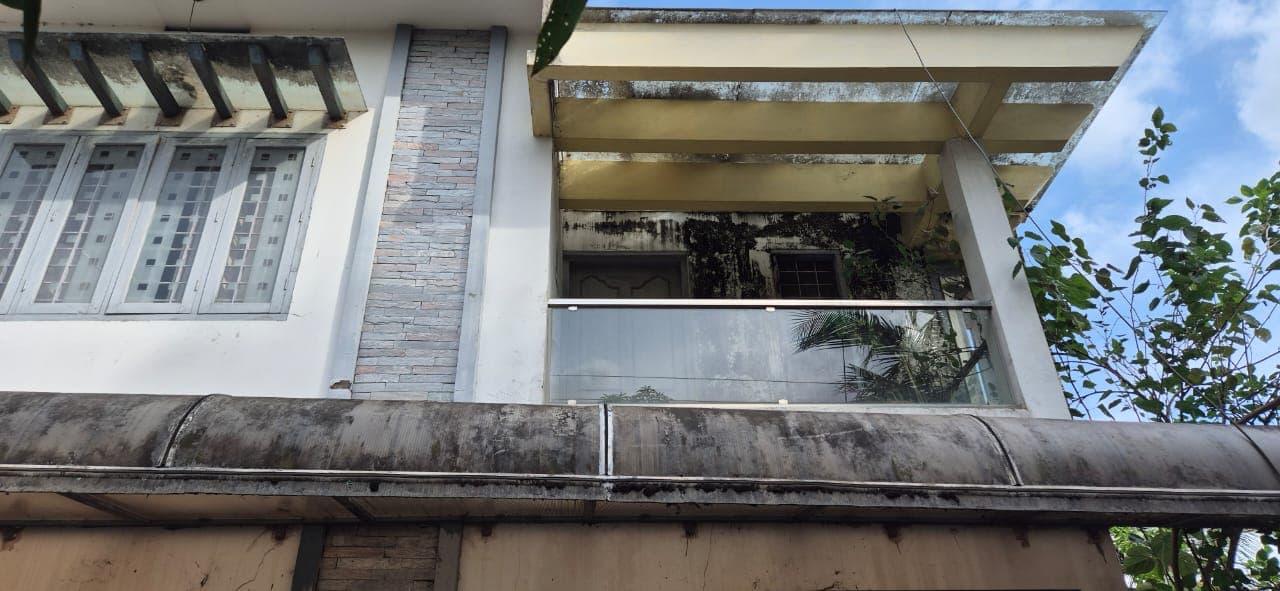Property Photos 8