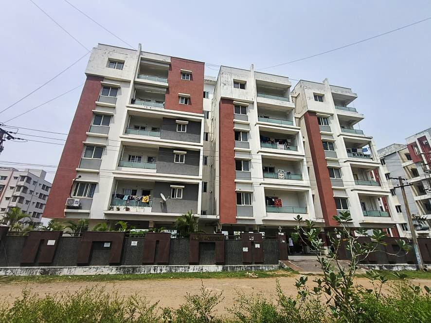 Property Photos 4