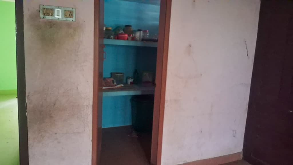 Property Photos 8
