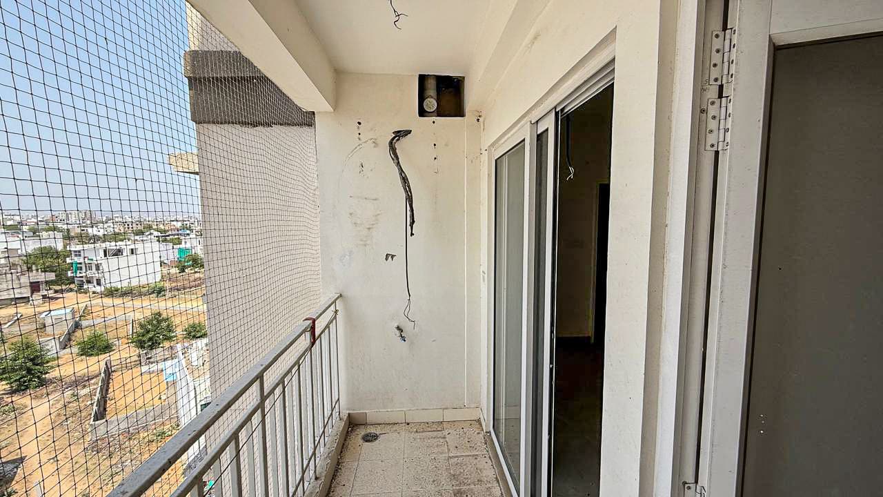 Property Photos 11