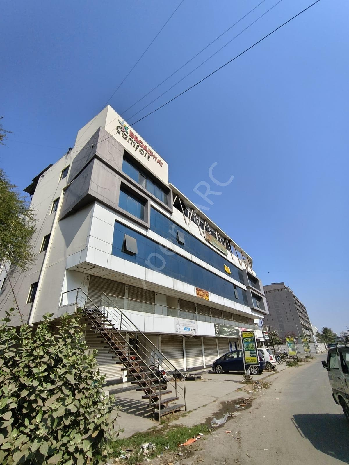 Property Photos 6
