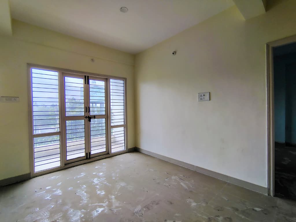 Property Photos 9