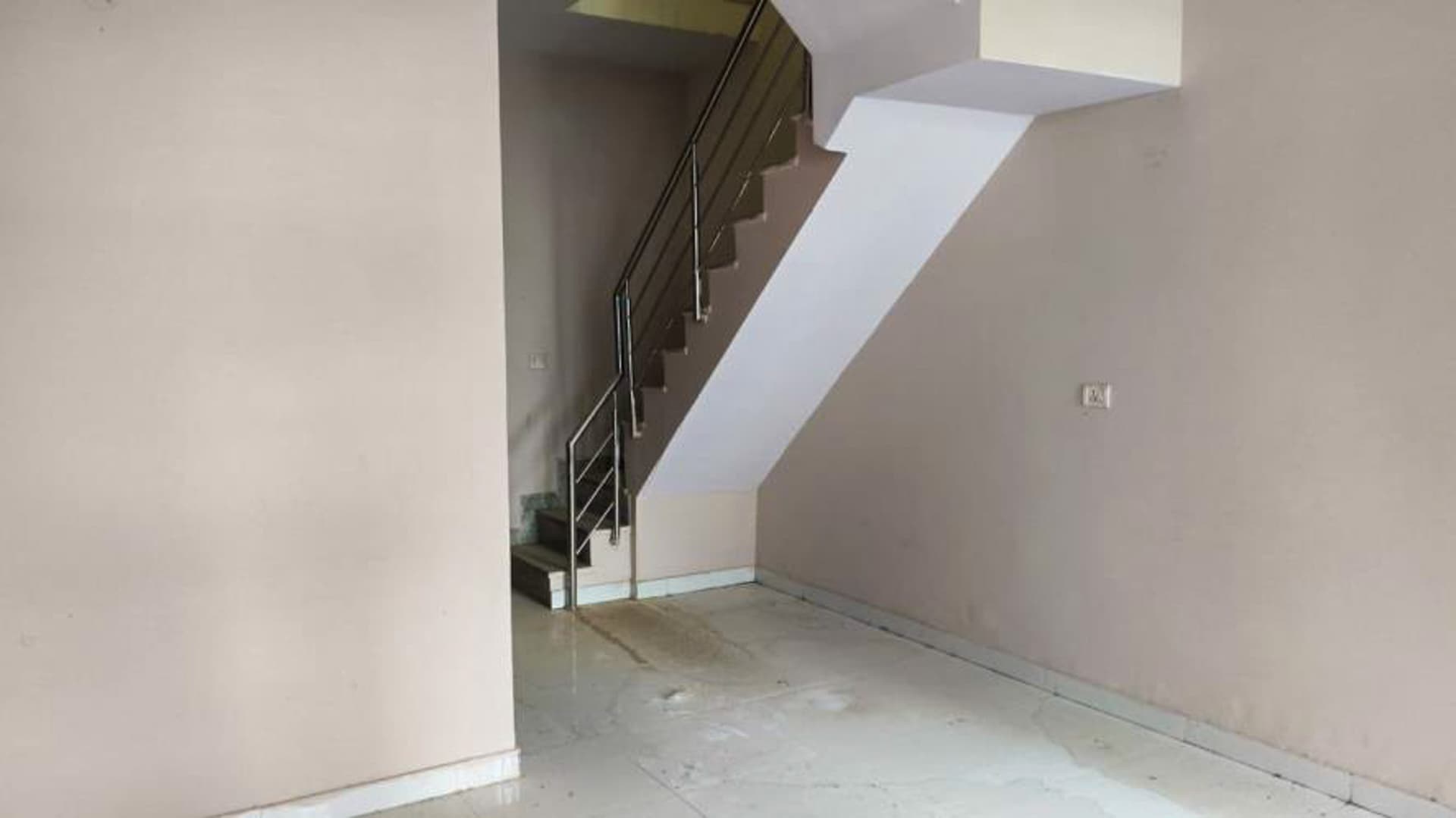 Property Photos 5