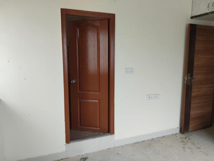 Property Photos 6