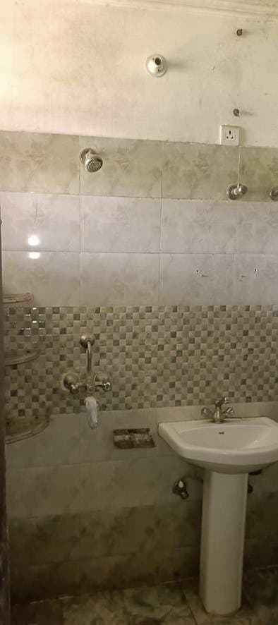 Property Photos 9