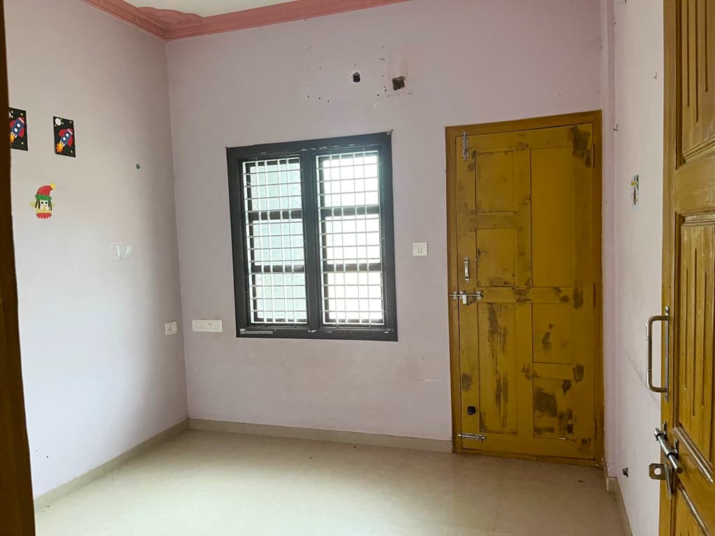 Property Photos 12