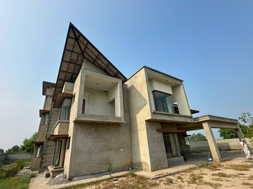 Property Photos 9