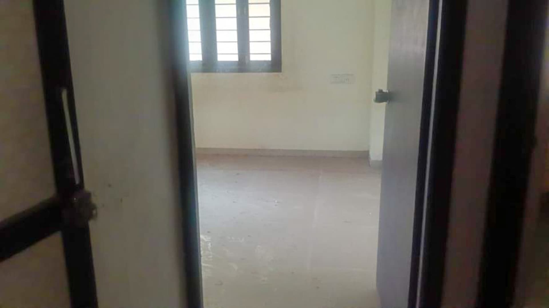 Property Photos 16