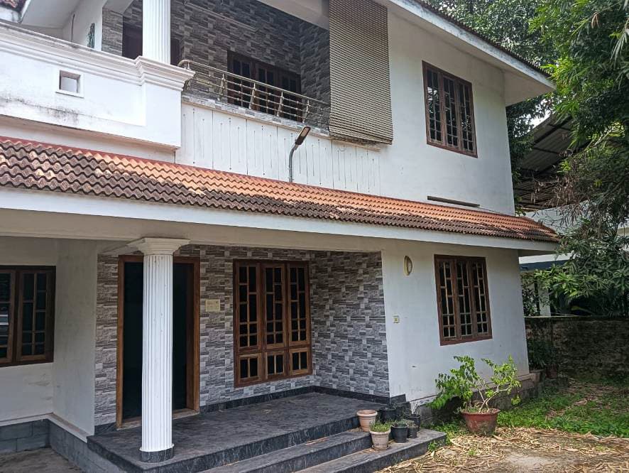 Property Photos 29