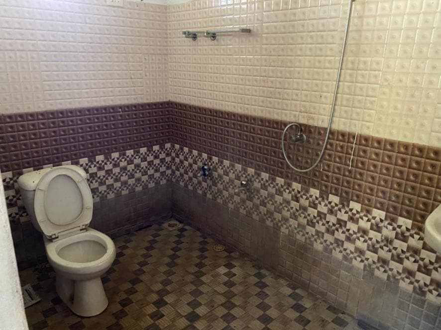Property Photos 6