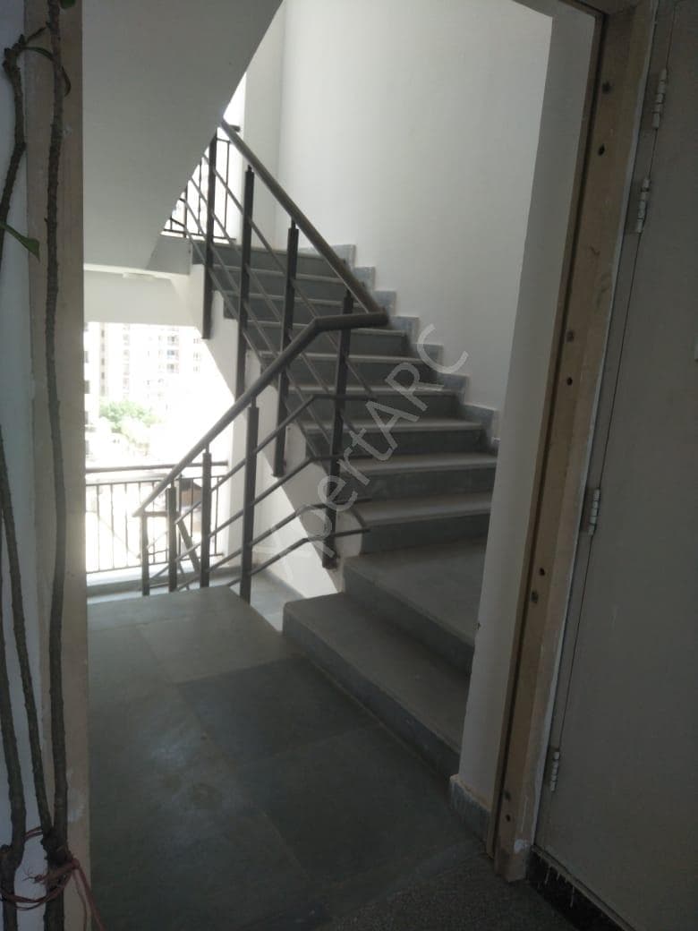 Property Photos 9
