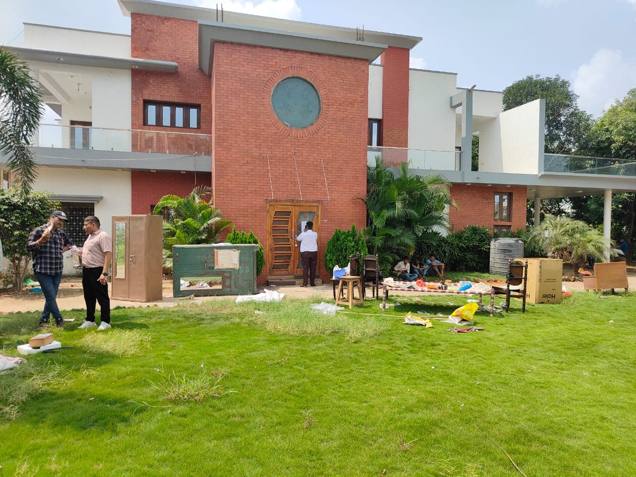 Property Photos 7