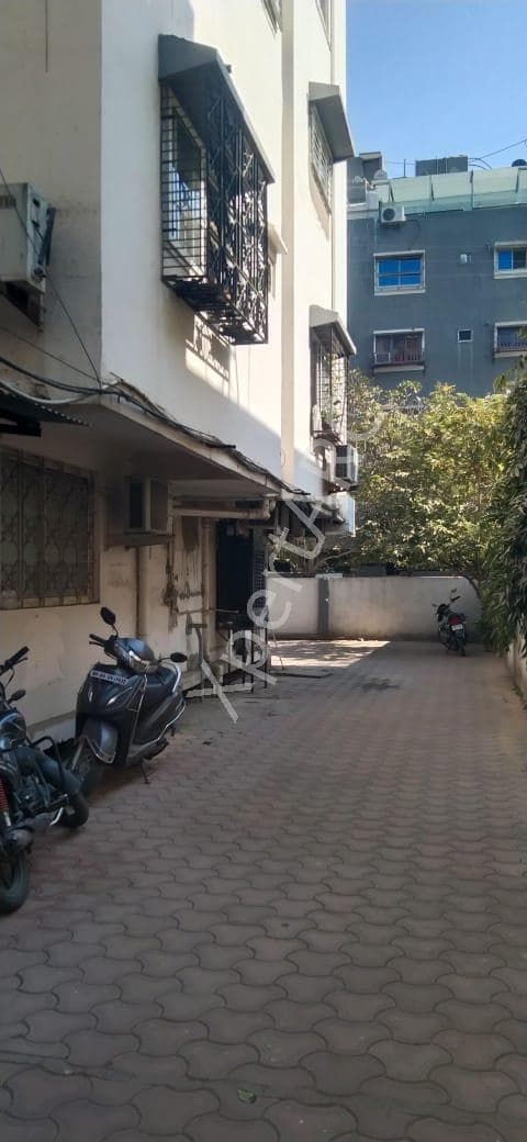 Property Photos 5