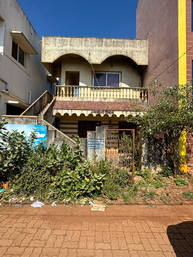 Property Photos 8